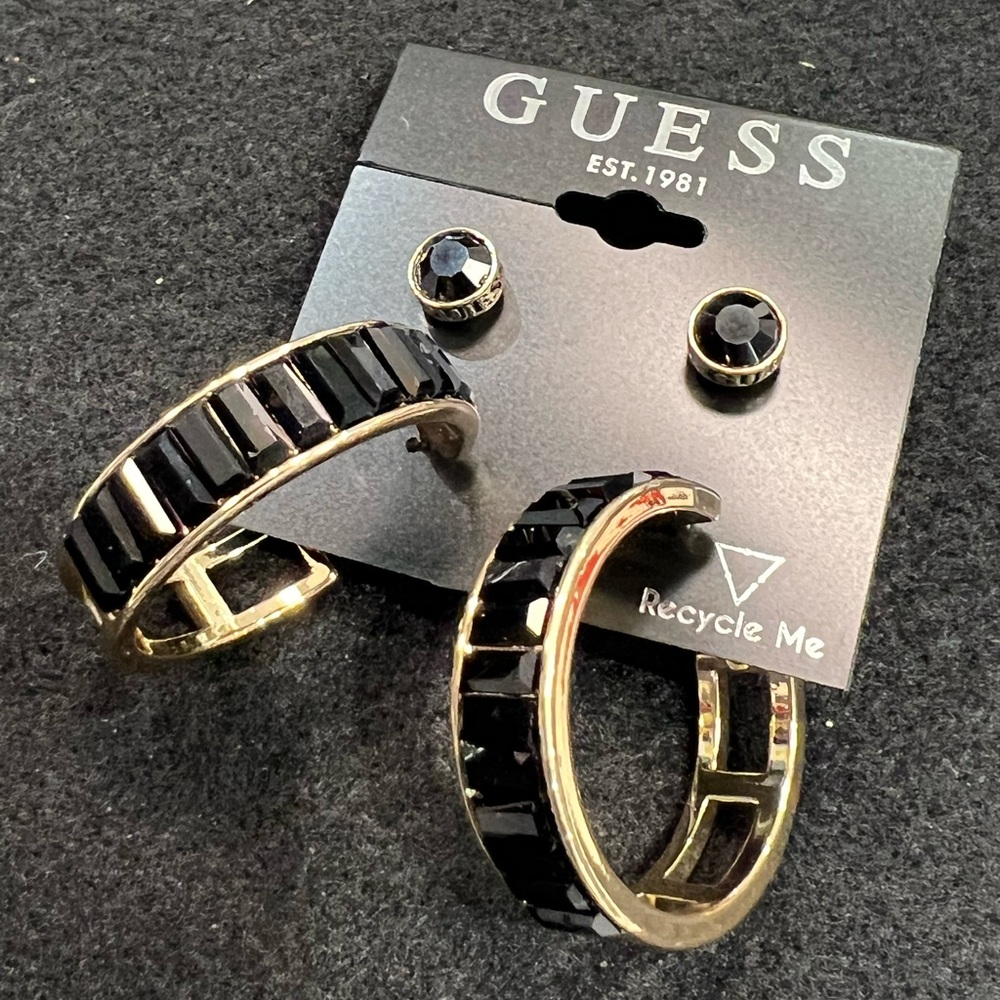 Guess Black and Gold Tone Jewelry Set From Guess